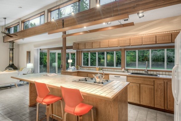 Modern Kitchen Interior Design by Poetically Featured Properties - Seattle Residential Interior Designer