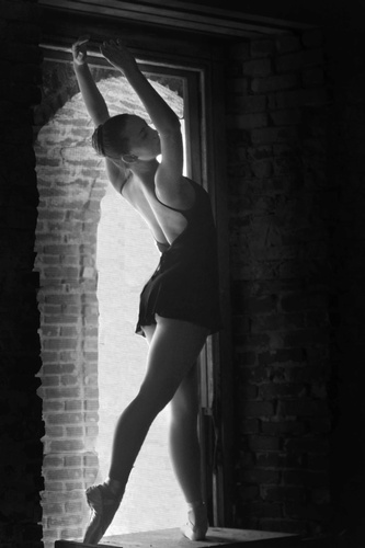 Alan Simpson's Black and White Dance Photography