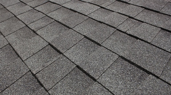 Waterproof Asphalt Roof shingles - Contacts Roofing Contractors in Bracebridge, ON - White Lightning Steep Roofing