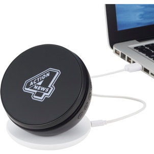 7197-20BK_D_ACTION-4-NEWS-WIRELESS-CHARGING-PROPPED