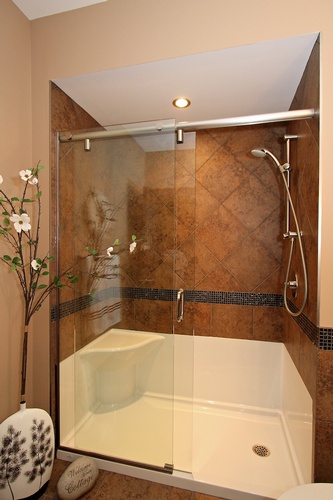 Country Chic Shower Room - Bathroom Interior Design Kanata by BEAULIEU DESIGN