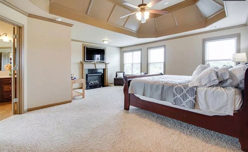 Well Lit Bedroom with Carpet Flooring - Home Staging Hamilton by Sage Key Interiors