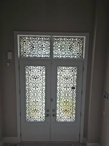 WROUGHT IRON GLASS