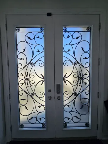 WROUGHT IRON GLASS
