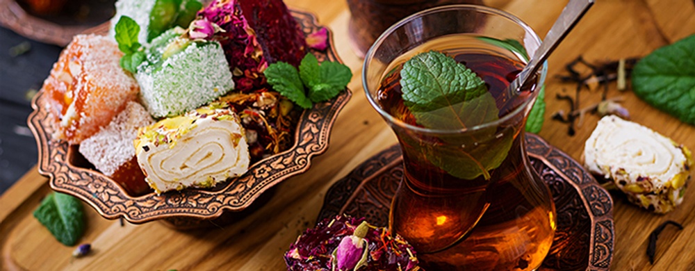 Turkish-tea-and-Lokum