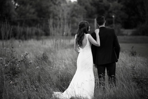 Newly Wed Couple Captured by Hamilton Luxury Wedding Photographer - Matt Tibbo