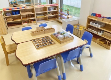 Children at First Roots Early Education Academy - Richmond Hill Licensed Daycare Centre offers play based learning models