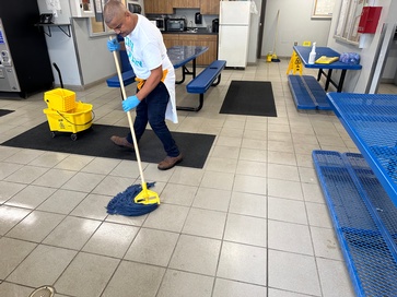 Commercial-cleaning-