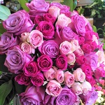 Mix Roses and Spray Rose Combo or Mélanger Les Roses et Les Rosettes.