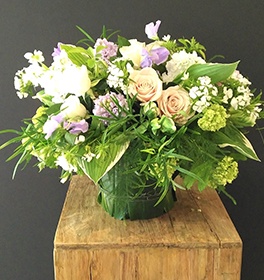 Garden Style Flower Arrangement - Floral Designer Brossard at YnV Lifestyle Inc.