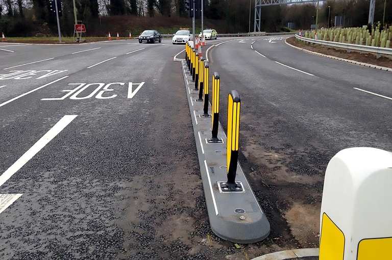 Lane Separators on Highways - Rubber Traffic Calming - Transportation Solutions and Lighting, Inc