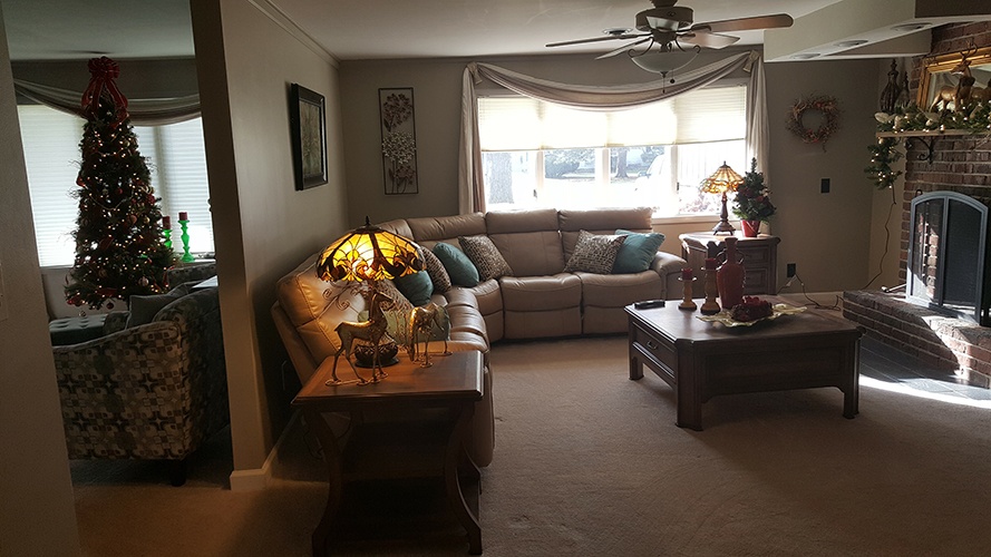 Living Area for Elderly at Assisted Living Facilities Macomb County - Our Place Senior Assisted Living