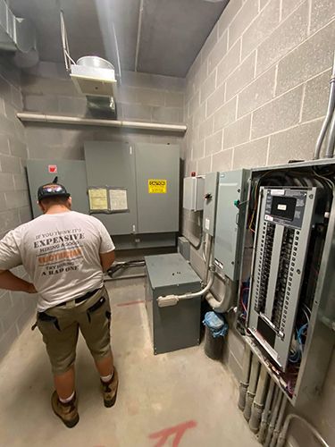 Residential Electrical Panel Upgrade in St. Thomas, ON by Yates Electrical Services