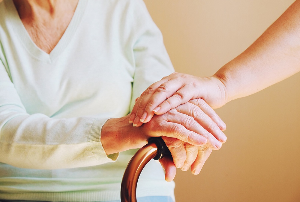 Assisted Living Options – 6 Reasons Bigger is Not Always Better - Blog by Stacy's Helping Hand