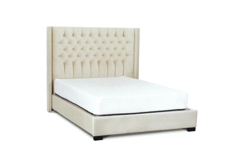 Lila Queen Bed