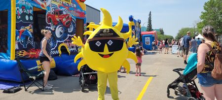 mascot2-streetfest