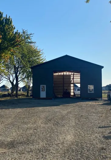 pole barn 1.webp