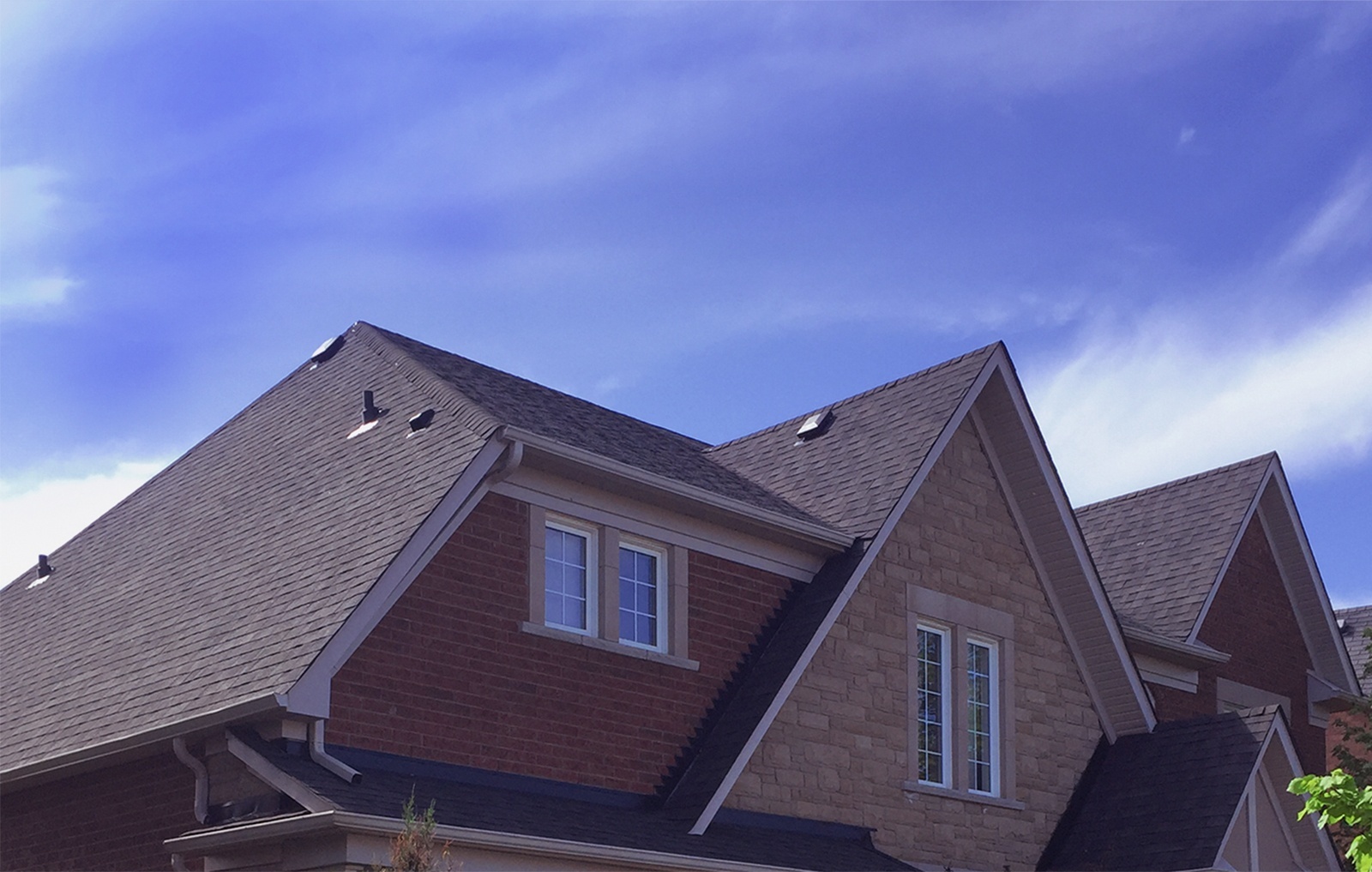 Durable and Aesthetic Roofing Installation by Our Toronto Roofing Contractor