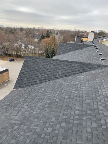 High-Quality Residential Roofing Services provided by expert roofers of Imperial Roofs and Aluminum