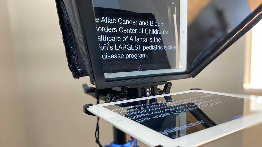 There are pros and cons to using a teleprompter to shoot videos.