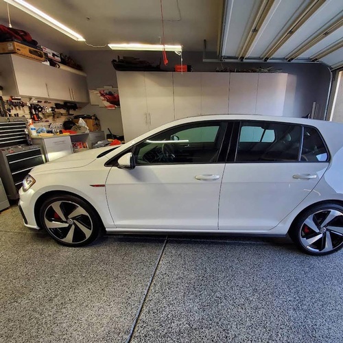 Glossy Ceramic Coating completed for Volkswagen Golf by professionals of Car Passion Detailing