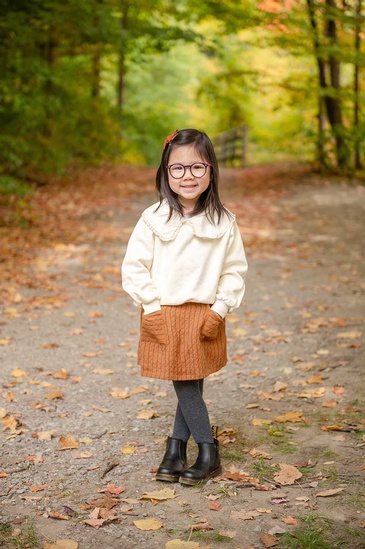 Gorgeous portrait photography of a beautiful girl captured by Flores Photography in toronto
