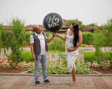 High quality Portrait photograhy of soon to be parents captured by Flores Photography in toronto