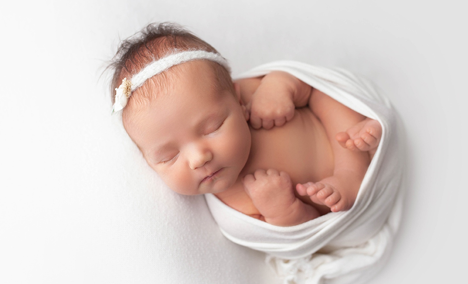 Maternity Newborn Family Portrait Photographer Mississauga Ontario