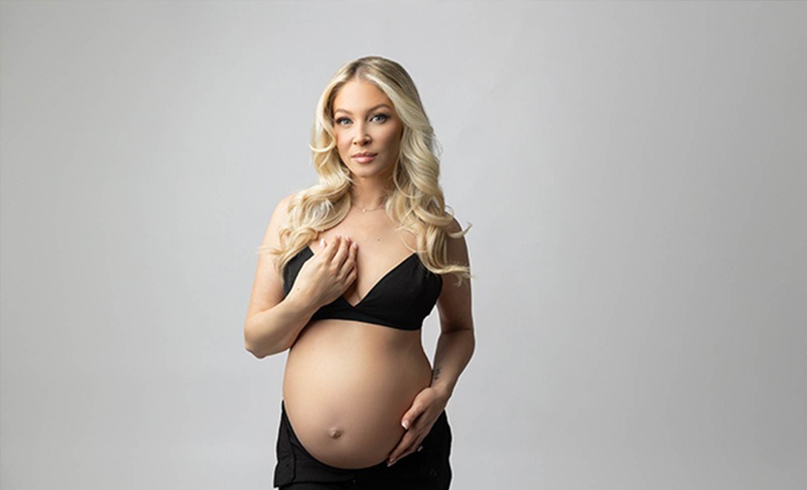 Maternity Newborn Family Portrait Photographer Pickering Ontario