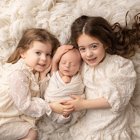 Preserving Precious Moments: High-Quality Family Portraits in Toronto