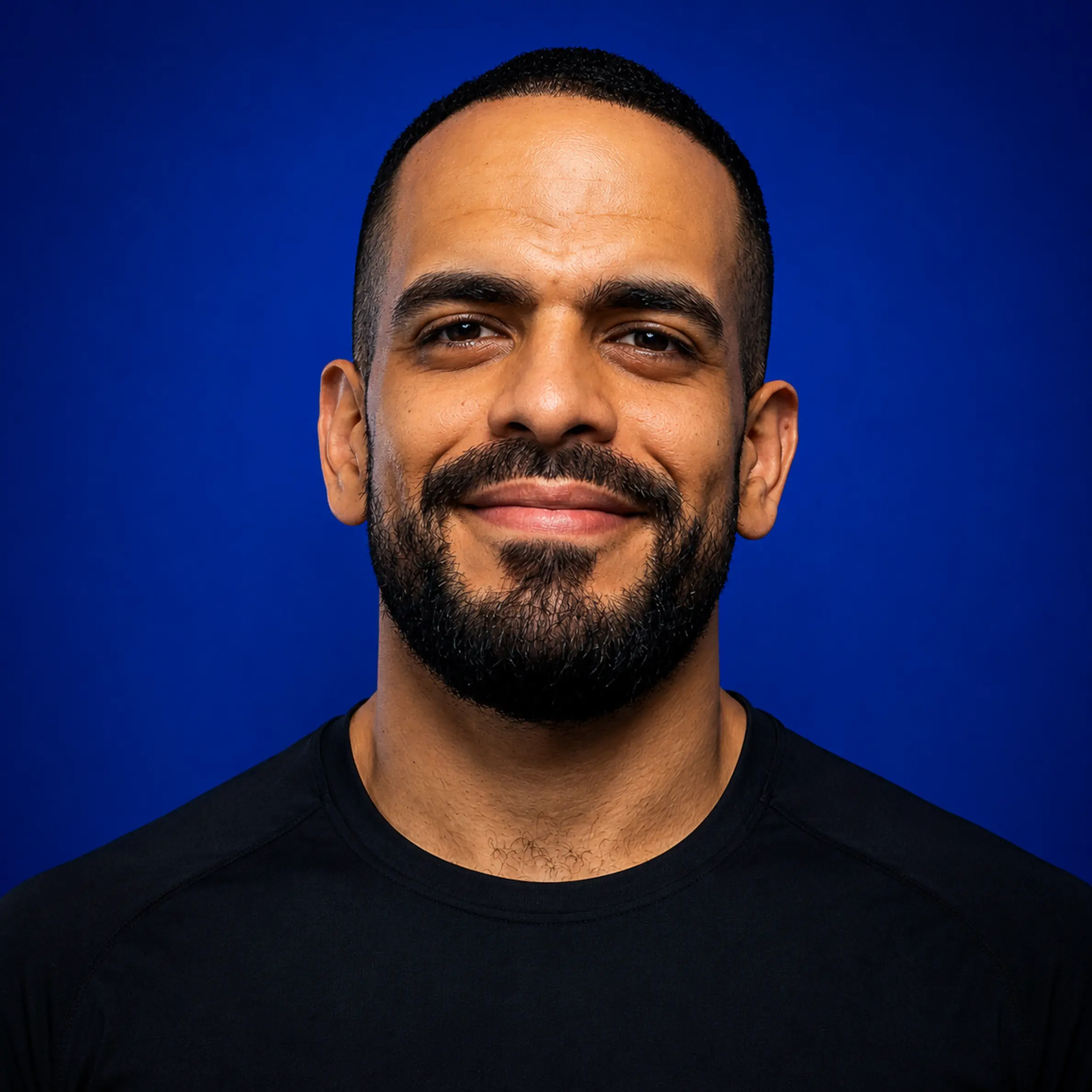 Andrew Diaz, LMT, Senior Sports Massage Therapist at Elite Healers Sports Massage, specializing in Deep Tissue Massage, Trigger Point Therapy, and Myofascial Release for NYC athletes and Midtown professionals from 120 East 56th Street, Suite 420, New York, NY 10022
