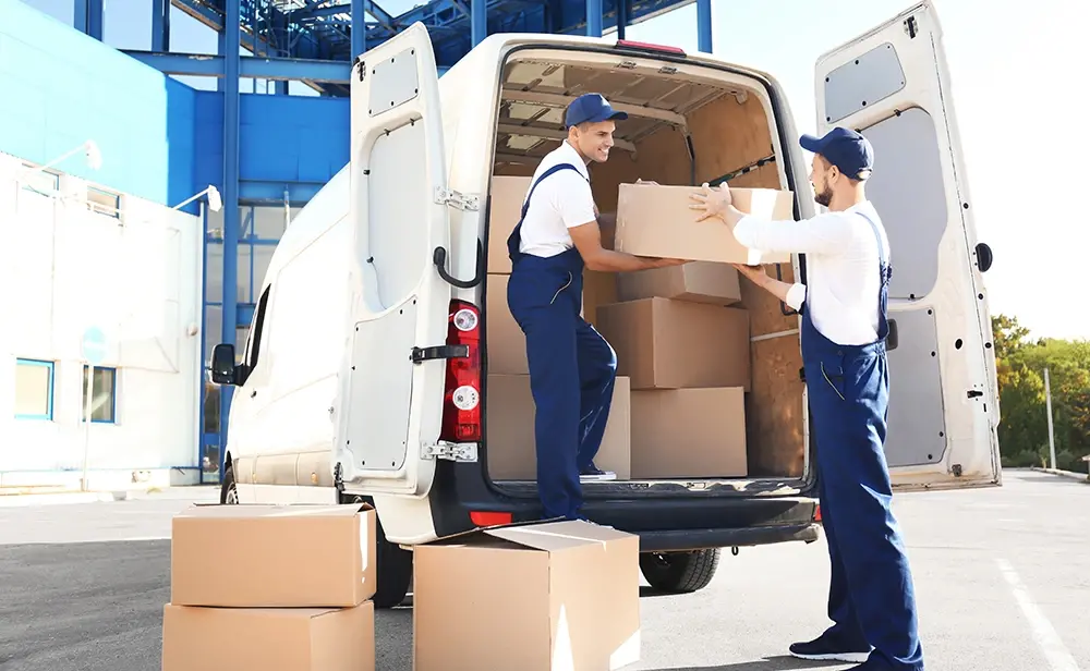 Hire Movers Conveniently in These National Moving Months!