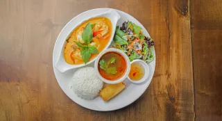 Combo with Red Curry Prawn