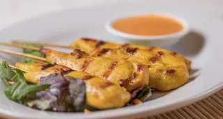 Chicken Satay (4 Skewers)