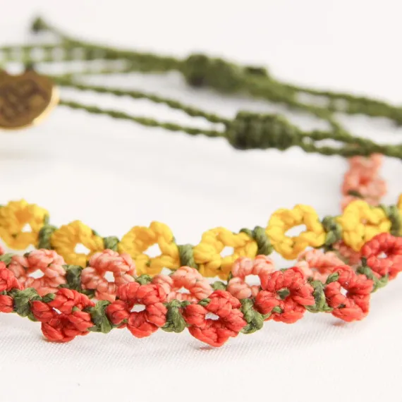 Mini Flower Power, Macrame Bracelets