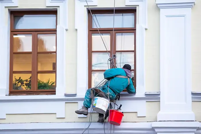 Commercial Window Screen Cleaning Services in Toledo