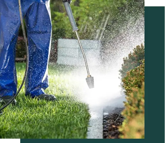 Driveway power washing in Toledo
