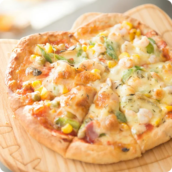 Fresh pizza delivery in North Saanich to your home