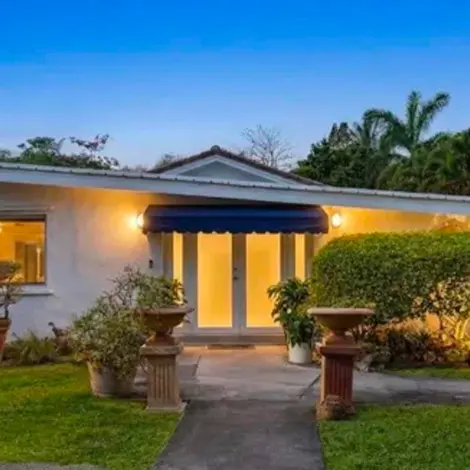Commercial Roofing Contractor Miami