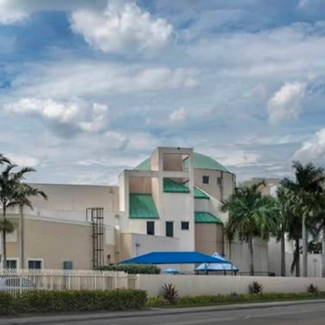 Beth Torah Benny Rok Campus