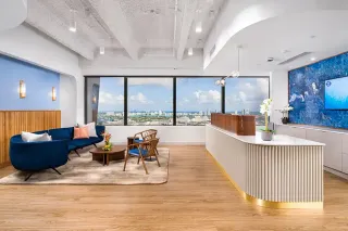 Parcourez les photos ci-dessous pour découvrir nos installations de Miami.