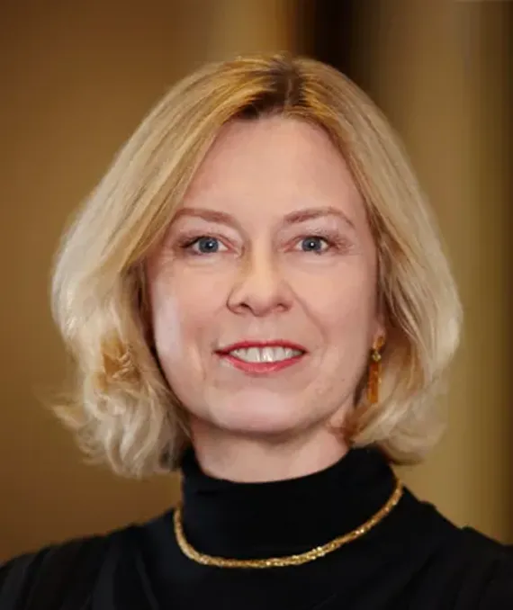 Louise Barrington, FCIArb