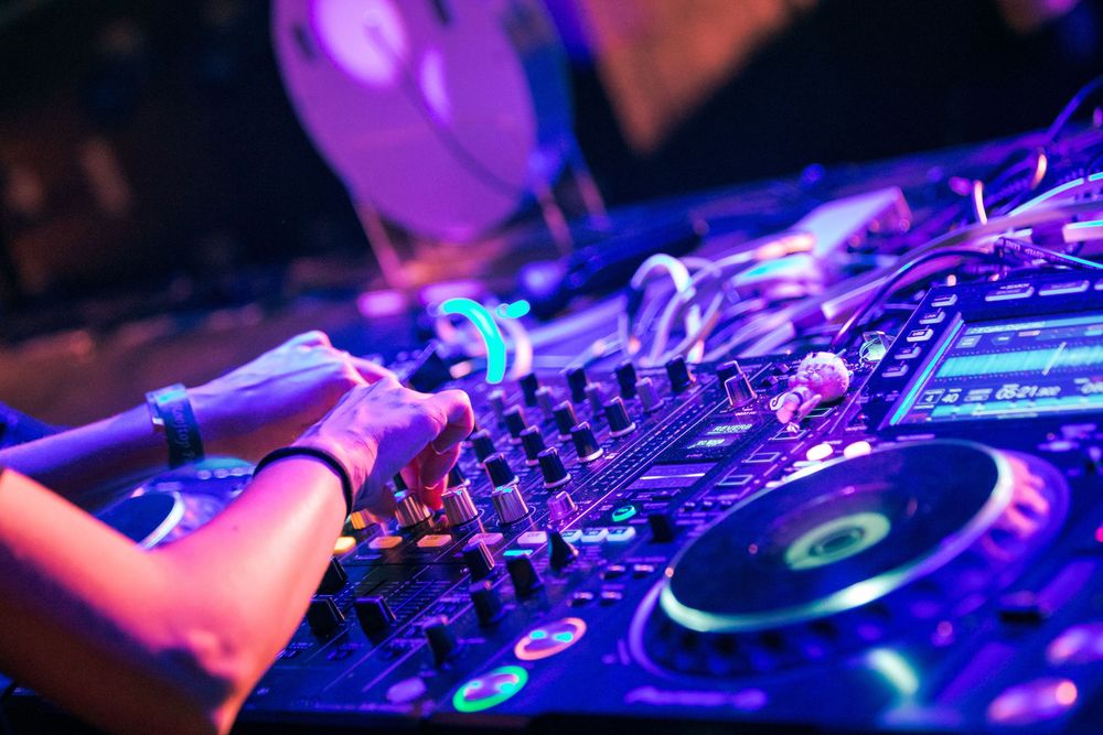 DJ-mixing-on-the-decks-1.jpg
