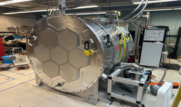Cornell Prime-Cam Receiver Cryostat