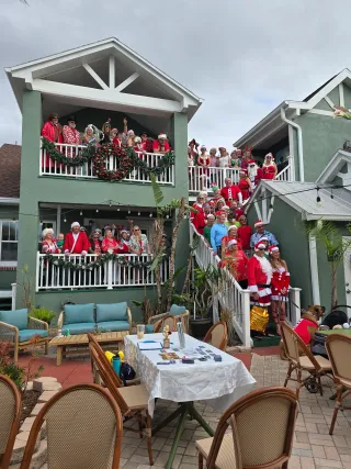  Sea Breeze Manor Inn