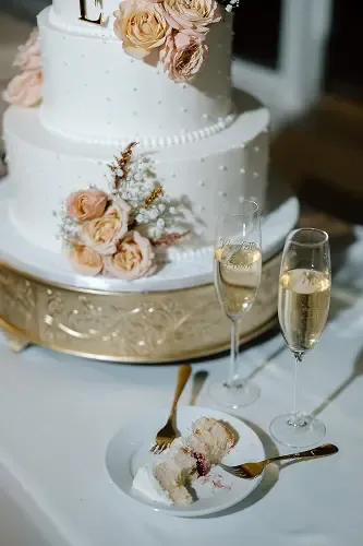 Bricoe Manor Cake 1.webp