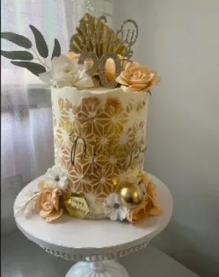 Custom-Cakes (8).webp