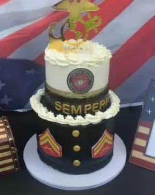 Custom-Cakes (9).webp