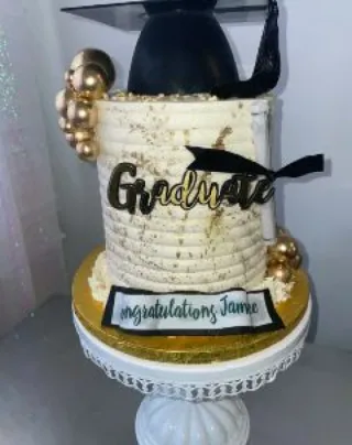Custom-Cakes (25).webp